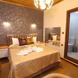 Camera standard con letto king size